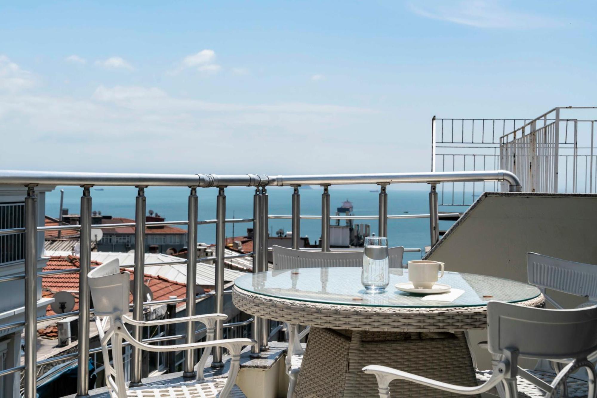 Castle Franco Suites 伊斯坦布尔 外观 照片