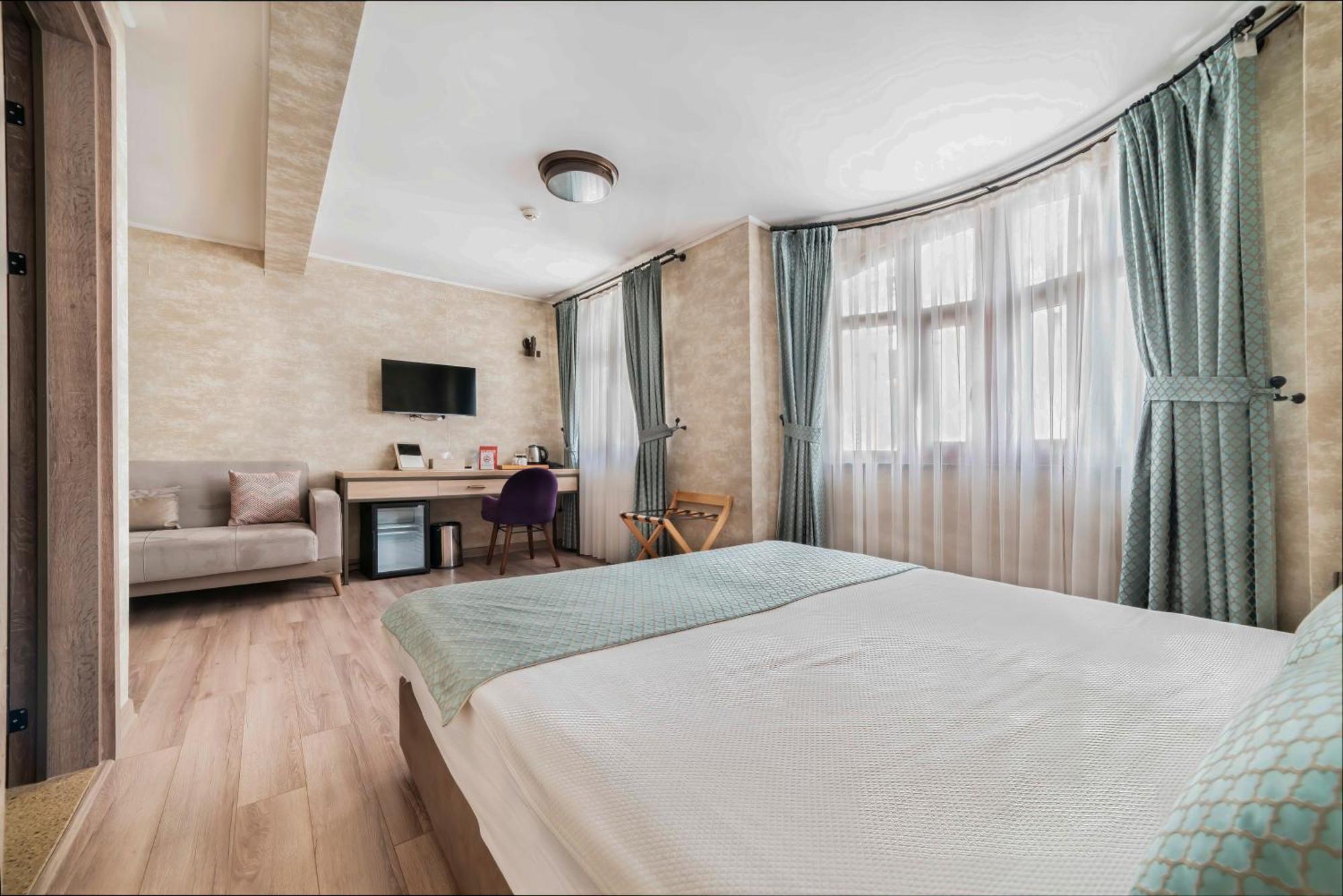 Castle Franco Suites 伊斯坦布尔 外观 照片